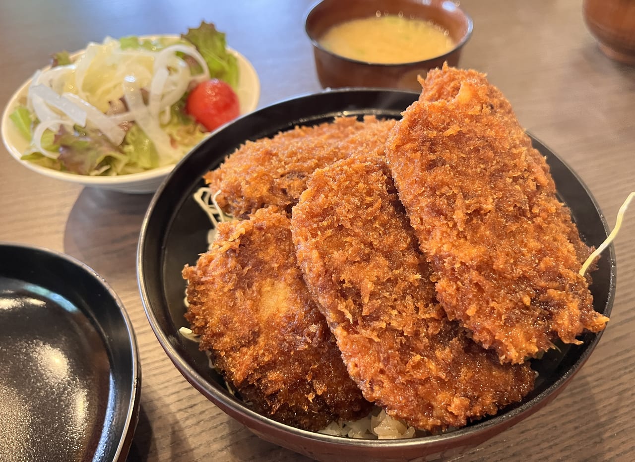 日替わりランチのミックスソースかつ丼