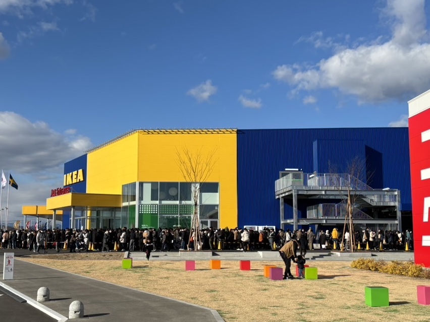 プレオープン時の「IKEA前橋」の行列の様子