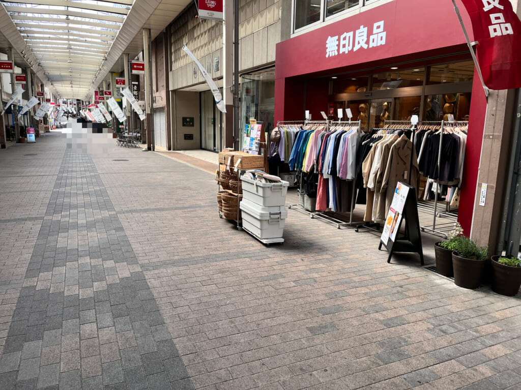 前橋中央通り商店街アーケードの様子