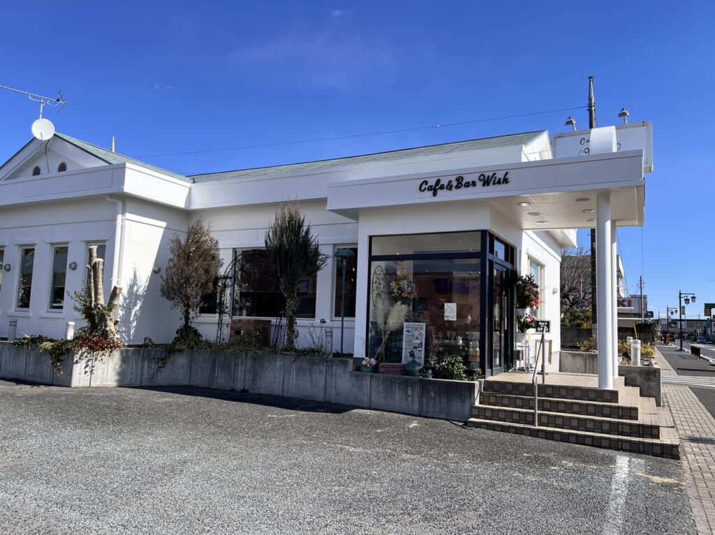 「Cafe&Bar Wish」の店舗外観